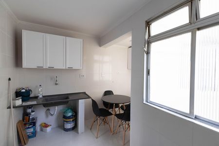 Apartamento à venda com 61m², 2 quartos e sem vaga Apartamento à venda com 61m², 2 quartos e sem vagaCozinha - Armários