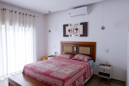 Casa para alugar com 327m², 4 quartos e 4 vagasSuíte 1