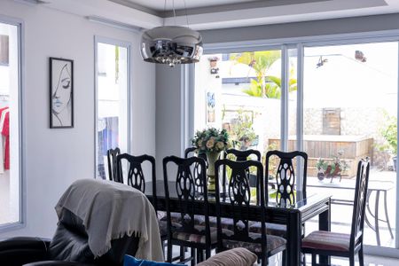 Casa para alugar com 327m², 4 quartos e 4 vagasSala