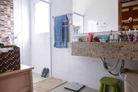 Casa para alugar com 327m², 4 quartos e 4 vagasBanheiro da Suíte 1