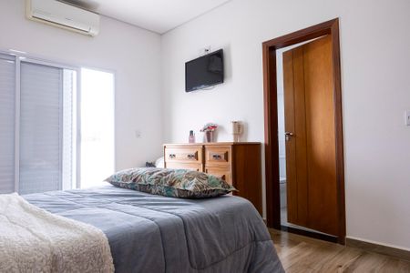 Casa para alugar com 327m², 4 quartos e 4 vagasSuíte 3