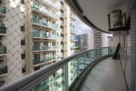 Apartamento para alugar com 70m², 2 quartos e 1 vagaSala - Varanda
