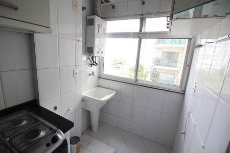 Apartamento para alugar com 70m², 2 quartos e 1 vagaÁrea de Serviço