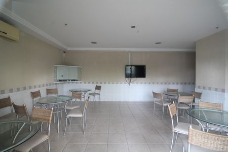 Apartamento para alugar com 70m², 2 quartos e 1 vagaÁrea Comum