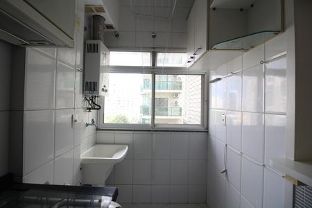 Apartamento para alugar com 70m², 2 quartos e 1 vagaÁrea de Serviço