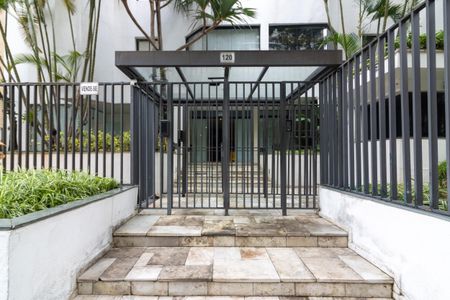 Apartamento à venda com 94m², 3 quartos e 1 vaga Apartamento à venda com 94m², 3 quartos e 1 vagaFachada