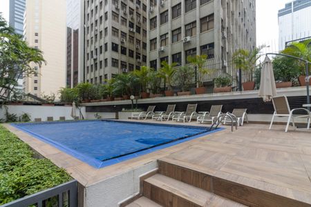 Apartamento à venda com 94m², 3 quartos e 1 vaga Apartamento à venda com 94m², 3 quartos e 1 vagaÁrea comum - Piscina