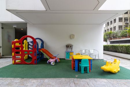 Apartamento à venda com 94m², 3 quartos e 1 vaga Apartamento à venda com 94m², 3 quartos e 1 vagaÁrea comum - Playground