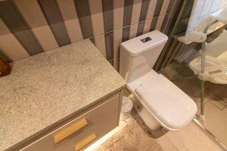 Apartamento à venda com 94m², 3 quartos e 1 vaga Apartamento à venda com 94m², 3 quartos e 1 vagaBanheiro da Suíte