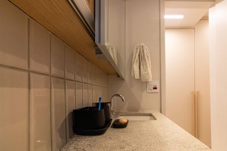 Apartamento à venda com 94m², 3 quartos e 1 vaga Apartamento à venda com 94m², 3 quartos e 1 vagaBanheiro