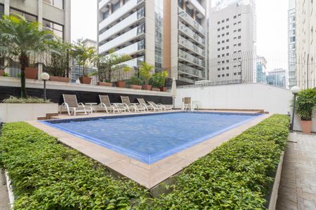 Apartamento à venda com 94m², 3 quartos e 1 vaga Apartamento à venda com 94m², 3 quartos e 1 vagaÁrea comum - Piscina