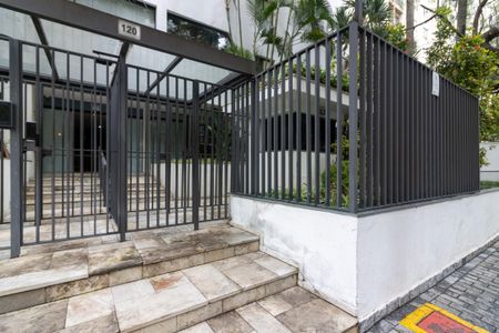 Apartamento à venda com 94m², 3 quartos e 1 vaga Apartamento à venda com 94m², 3 quartos e 1 vagaFachada