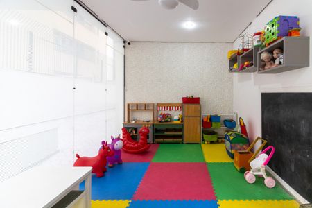 Apartamento à venda com 94m², 3 quartos e 1 vaga Apartamento à venda com 94m², 3 quartos e 1 vagaBrinquedoteca