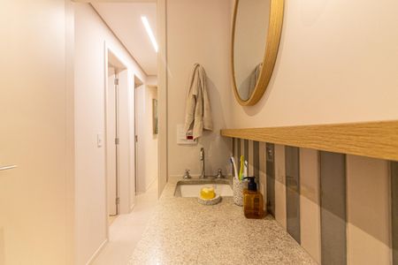 Apartamento à venda com 94m², 3 quartos e 1 vaga Apartamento à venda com 94m², 3 quartos e 1 vagaBanheiro da Suíte