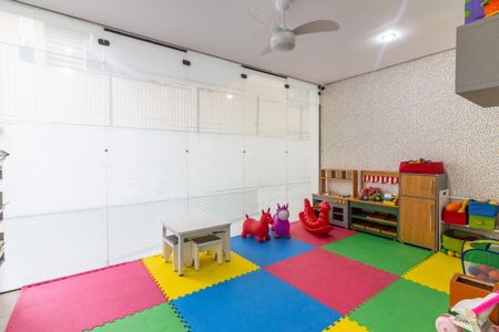 Apartamento à venda com 94m², 3 quartos e 1 vaga Apartamento à venda com 94m², 3 quartos e 1 vagaBrinquedoteca
