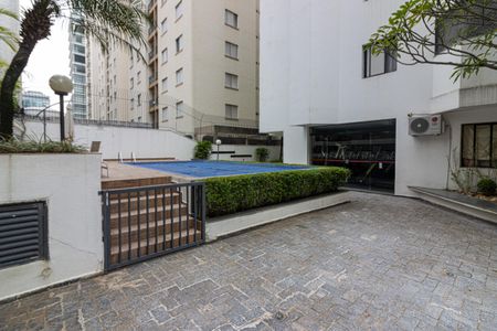 Apartamento à venda com 94m², 3 quartos e 1 vaga Apartamento à venda com 94m², 3 quartos e 1 vagaÁrea comum - Piscina