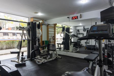 Apartamento à venda com 94m², 3 quartos e 1 vaga Apartamento à venda com 94m², 3 quartos e 1 vagaÁrea comum - Academia