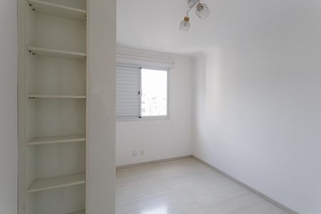 Apartamento à venda com 104m², 4 quartos e 2 vagas Apartamento à venda com 104m², 4 quartos e 2 vagasQuarto 3