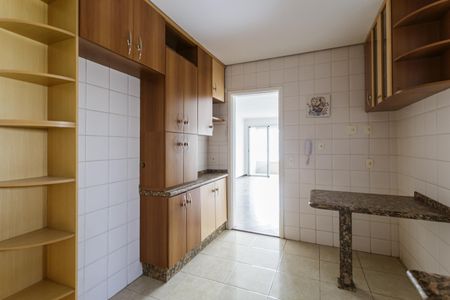Apartamento à venda com 104m², 4 quartos e 2 vagas Apartamento à venda com 104m², 4 quartos e 2 vagasCozinha