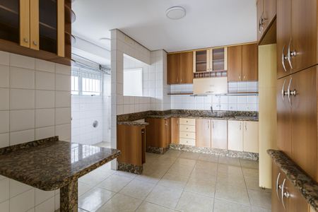 Apartamento à venda com 104m², 4 quartos e 2 vagas Apartamento à venda com 104m², 4 quartos e 2 vagasCozinha