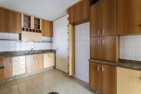 Apartamento à venda com 104m², 4 quartos e 2 vagas Apartamento à venda com 104m², 4 quartos e 2 vagasCozinha