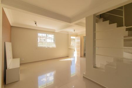 Casa de condomínio para alugar com 85m², 3 quartos e 2 vagas Casa de condomínio para alugar com 85m², 3 quartos e 2 vagasSala