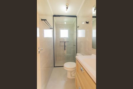 Casa de condomínio para alugar com 85m², 3 quartos e 2 vagas Casa de condomínio para alugar com 85m², 3 quartos e 2 vagasBanheiro da Suíte