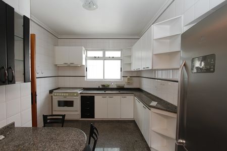 Apartamento para alugar com 100m², 3 quartos e 2 vagasCozinha