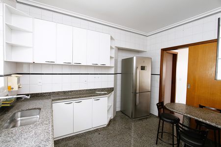 Apartamento para alugar com 100m², 3 quartos e 2 vagasCozinha
