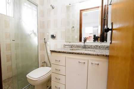 Apartamento para alugar com 100m², 3 quartos e 2 vagasBanheiro da Suíte
