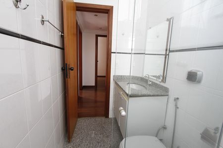 Apartamento para alugar com 100m², 3 quartos e 2 vagasBanheiro Social