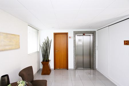 Apartamento para alugar com 100m², 3 quartos e 2 vagasHall de entrada