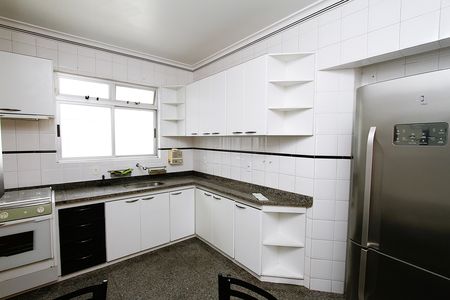Apartamento para alugar com 100m², 3 quartos e 2 vagasCozinha
