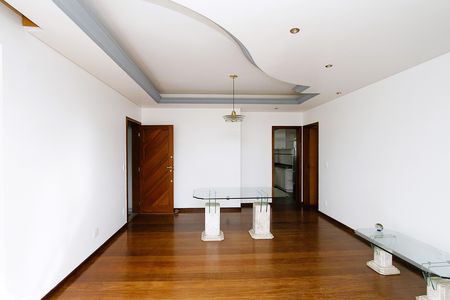 Sala de apartamento para alugar com 3 quartos, 100m² em Alto Caiçaras, Belo Horizonte