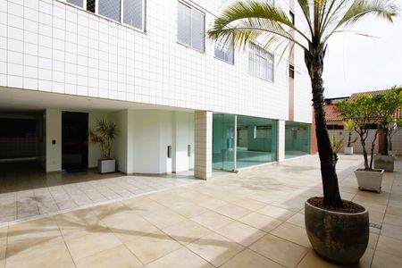 Apartamento para alugar com 100m², 3 quartos e 2 vagasÁrea comum