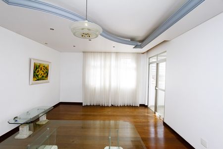 Apartamento para alugar com 100m², 3 quartos e 2 vagasSala