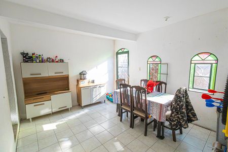 Casa à venda com 242m², 3 quartos e 4 vagasCopa