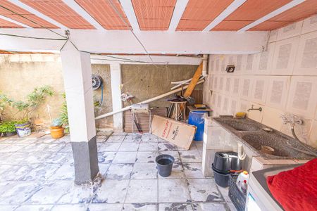 Casa à venda com 242m², 3 quartos e 4 vagasArea de serviço