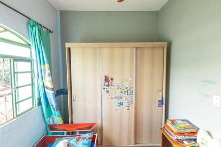 Casa à venda com 242m², 3 quartos e 4 vagasQuarto 3