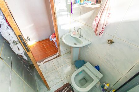 Casa à venda com 242m², 3 quartos e 4 vagasBanheiro