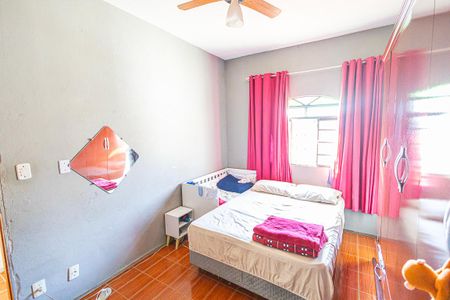 Casa à venda com 242m², 3 quartos e 4 vagasQuarto 1