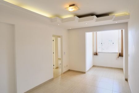 Sala de apartamento à venda com 3 quartos, 80m² em Santa Efigênia, Belo Horizonte