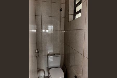 Apartamento à venda com 74m², 2 quartos e sem vaga Apartamento à venda com 74m², 2 quartos e sem vagaBanheiro 2