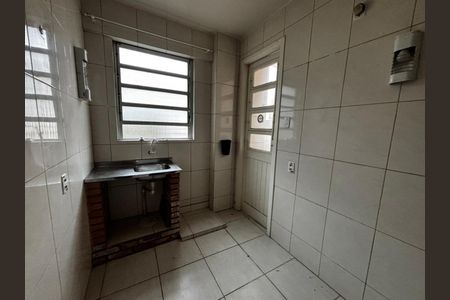 Apartamento à venda com 74m², 2 quartos e sem vaga Apartamento à venda com 74m², 2 quartos e sem vagaCozinha