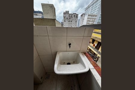 Apartamento à venda com 74m², 2 quartos e sem vaga Apartamento à venda com 74m², 2 quartos e sem vagaÁrea de serviço