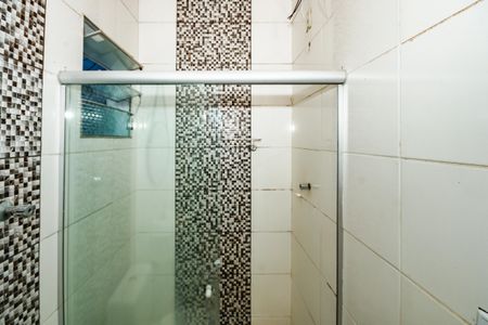 Banheiro social de casa à venda com 2 quartos, 60m² em Conjunto California, Belo Horizonte