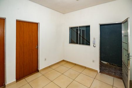 Casa para alugar com 2 quartos, 60m² em Conjunto California, Belo Horizonte