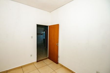 Quarto de casa à venda com 2 quartos, 60m² em Conjunto California, Belo Horizonte