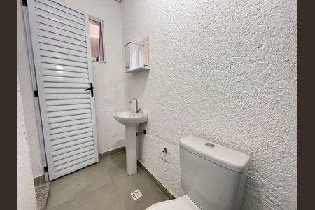 Studio para alugar com 10m², 1 quarto e sem vaga Studio para alugar com 10m², 1 quarto e sem vagaBanheiro