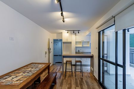 Studio para alugar com 60m², 1 quarto e 1 vaga Studio para alugar com 60m², 1 quarto e 1 vagaStudio
